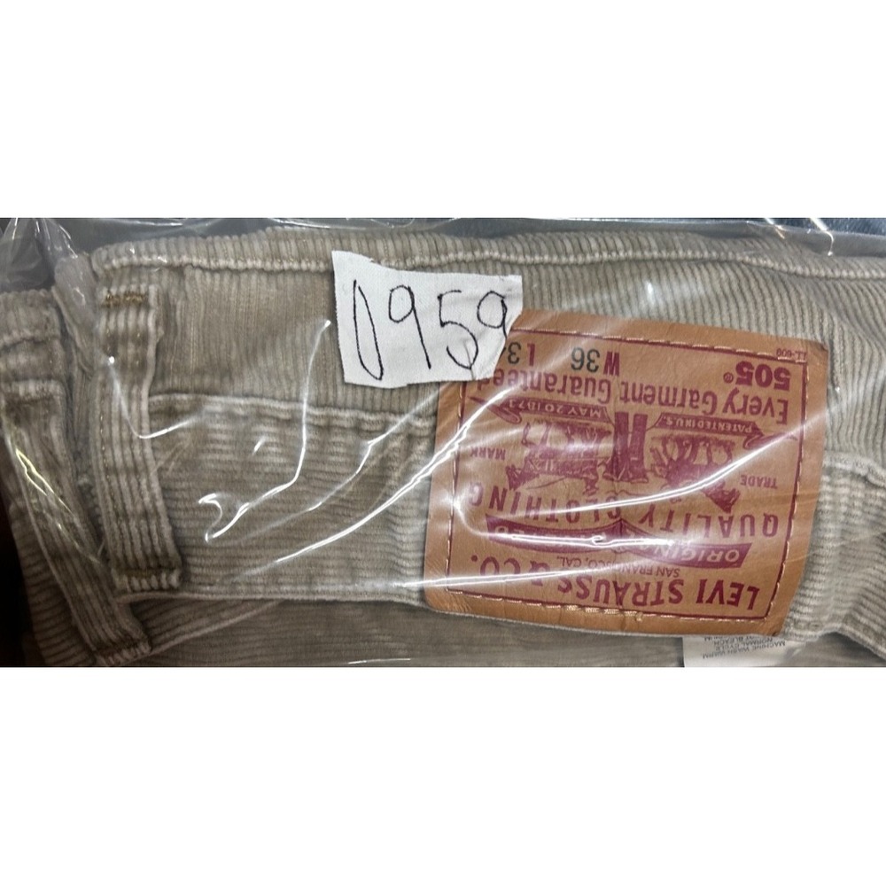 Vintage Levi's 505 Corduroy Pants Men's 36x34 Beige Regular Fit Straight Leg - Picture 12 of 12